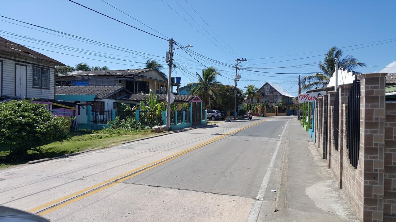 Miss Leila * San Andres (San Andres and Providencia Islands)